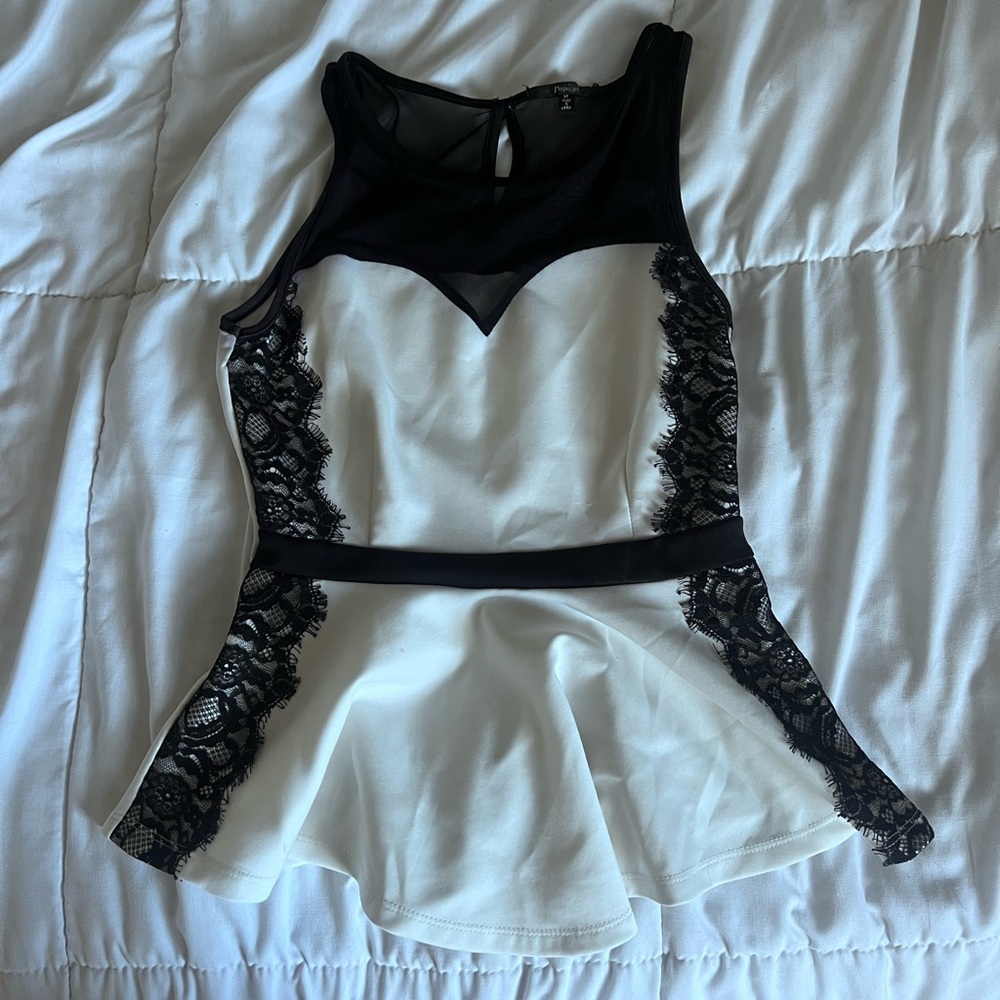 Women’s ruffle blouse